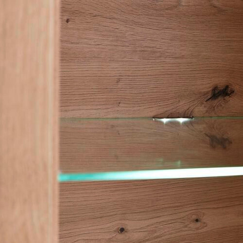 Hom`in OSVĚTLENÍ SKLENĚNÝCH POLIC 1