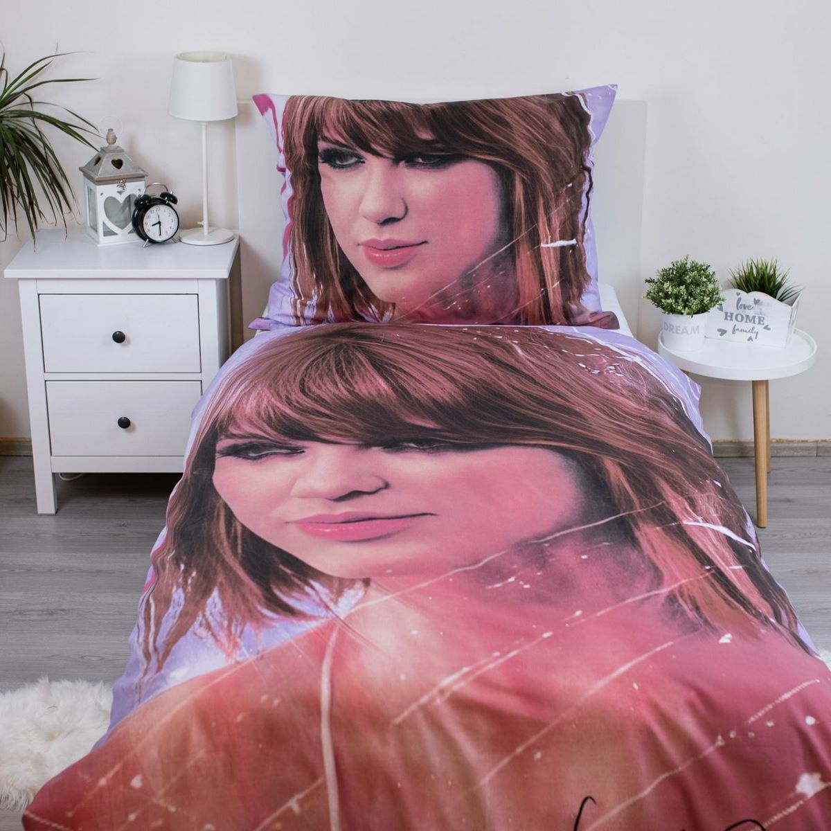 Jerry Fabrics Bavlněné povlečení Swiftie, 140 x 200 cm, 70 x 90 cm