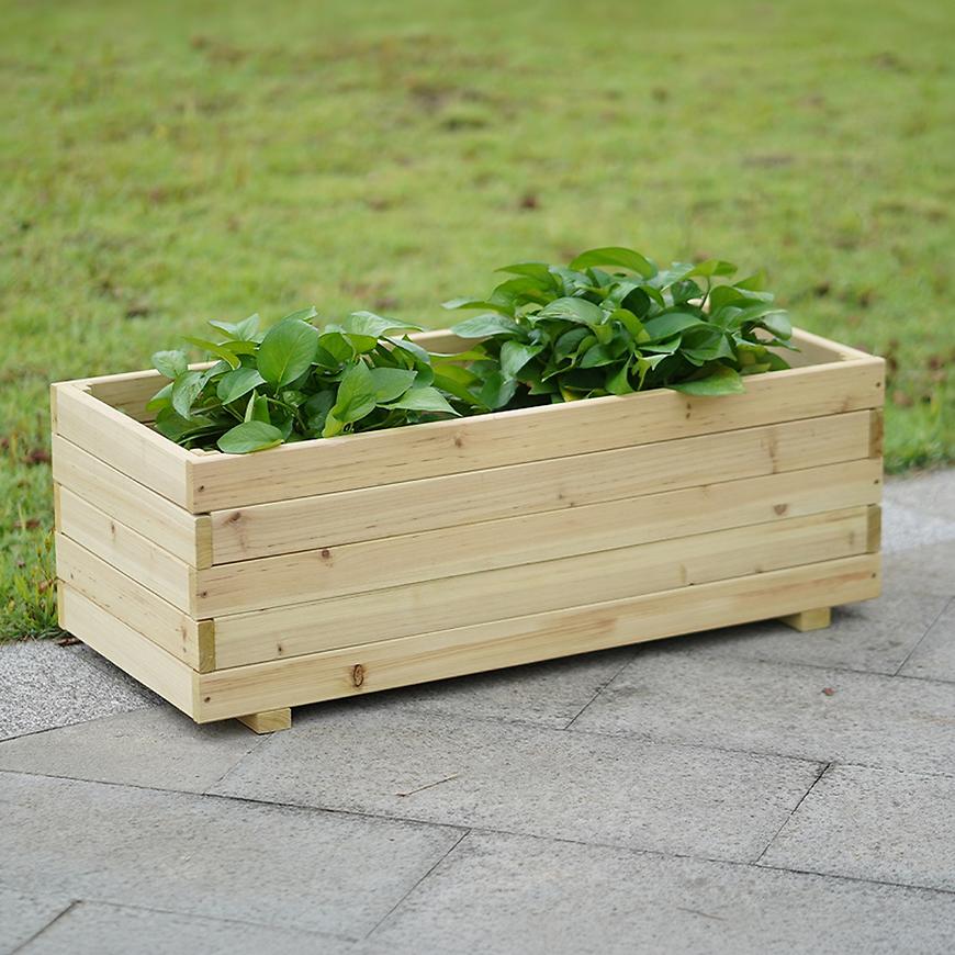 Velký dřevěný truhlík